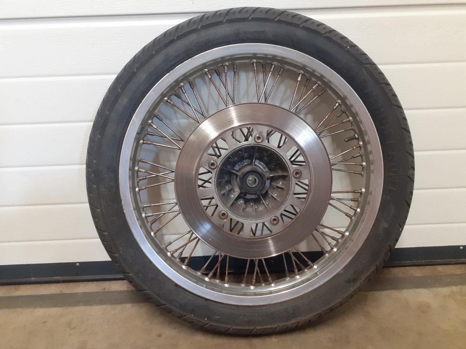 Metzeler voorband op velg voor Suzuki Intruder VS700, Motoren, Ophalen, Gebruikt