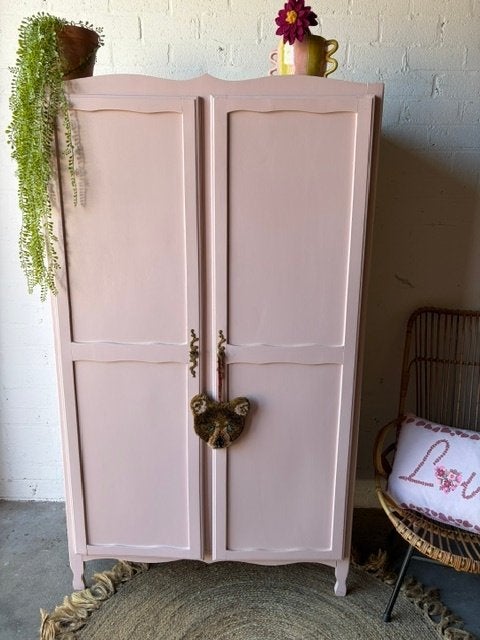 Vintage antiek meidenkast,kledingkast restyled, Huis en Inrichting, Kasten | Kleerkasten, 150 tot 200 cm, Antiek,vintage, 50 tot 75 cm