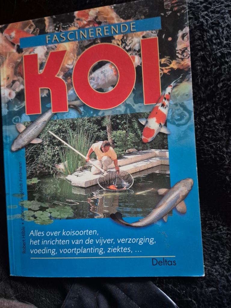 R. Hilble - Fascinerende koi boek, Boeken, Ophalen of Verzenden, R. Hilble; G. Langfeldt-Feldtmann