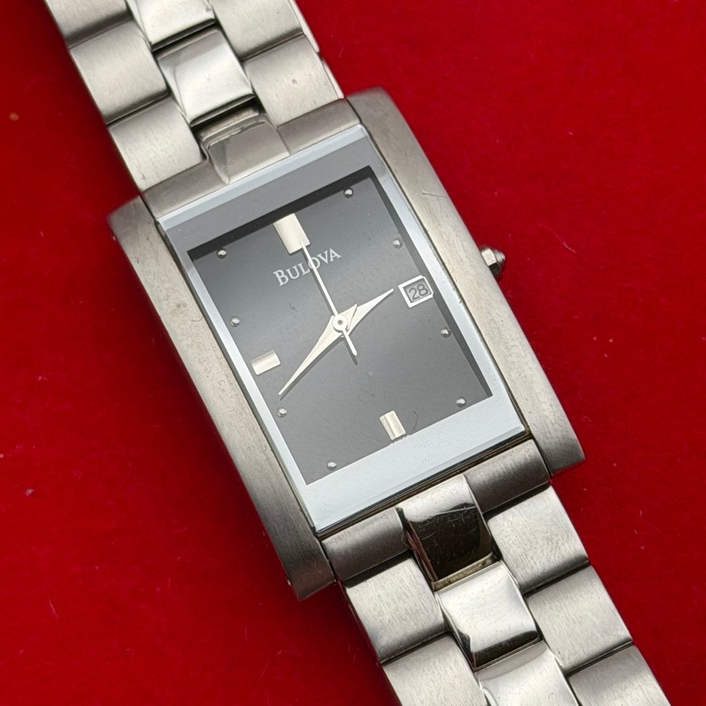 Bulova Dresswatch Zwart Rectangular, Staal, Gebruikt, Staal, Polshorloge