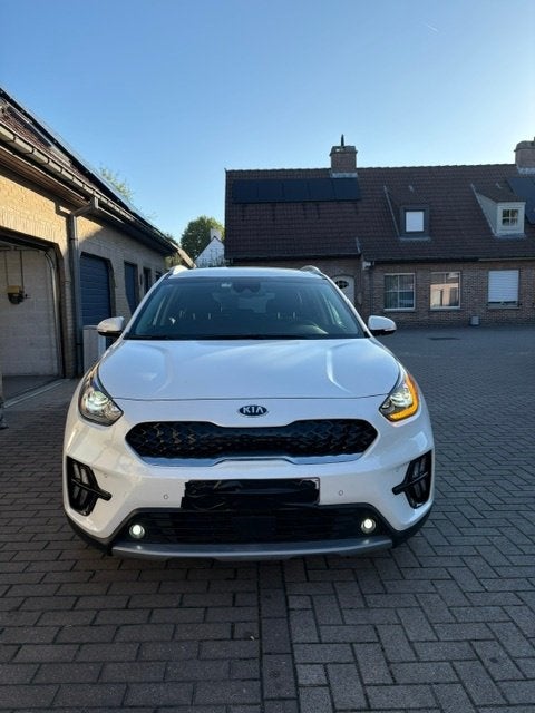 Kia Niro Hybrid 2020 Sence (option complète), Autos, Cuir, Achat, Euro 6, Commande vocale