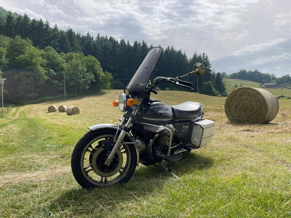 Moto Guzzi Convert 1000 cc, Motos, Motos | Moto Guzzi, Tourisme, Occasion, 2 cylindres, Particulier