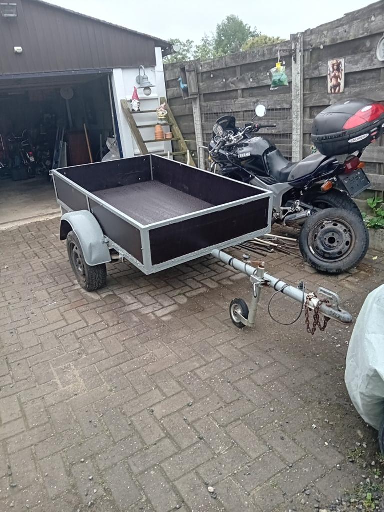 Aanhangwagen, Ophalen