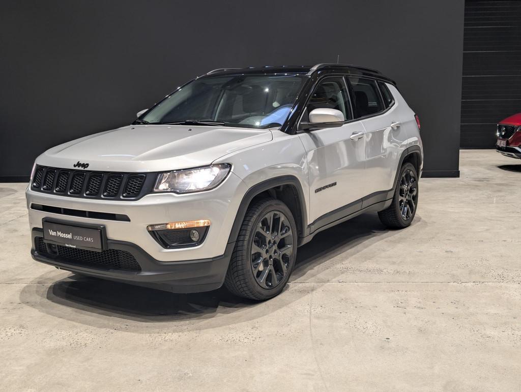 Jeep Compass Night Eagle jeep compass, Argent ou Gris, Entreprise, 5 places, 600 kg