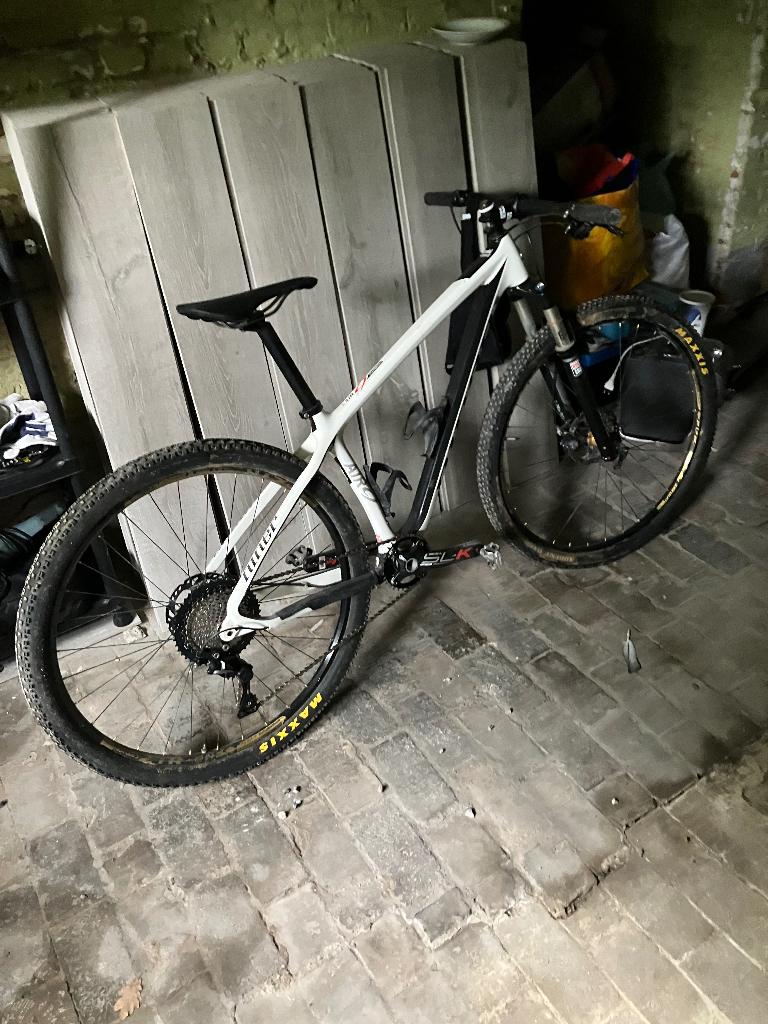 VTT niner  lanc et noir, Gebruikt, Vering, Overige maten, 15 tot 20 versnellingen