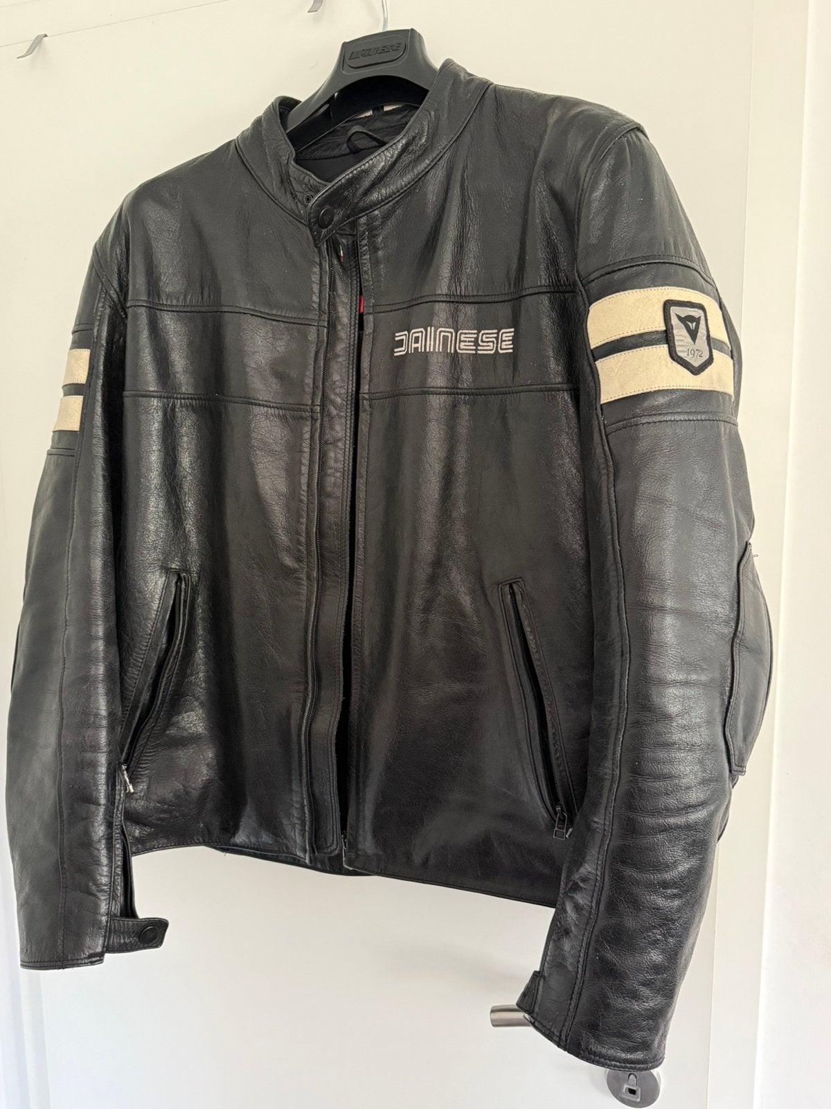 Veste moto cuir dainese, Enlèvement, Seconde main, Hommes, Manteau | cuir