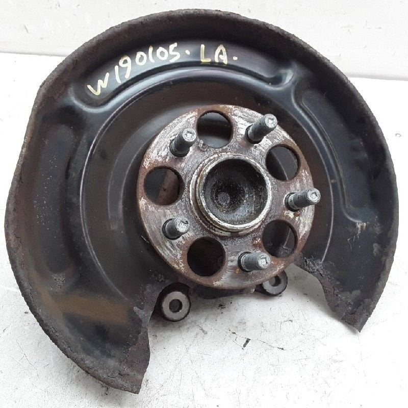 WIELNAAF ACHTER 5 Gats Lexus CT 200h (01-2010/09-2020), Lexus-infoservice@lexus.de, Gebruikt, Lexus, Toyota-Allee 2
50858  Köln, DE