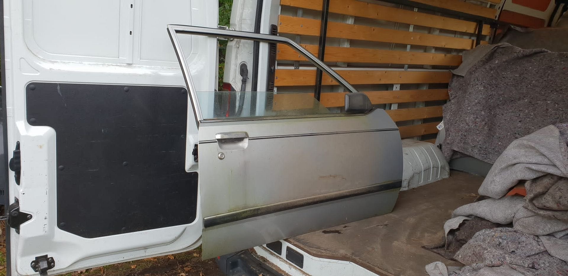 MAZDA 323 HB PORTIEREN BJ 1982, Auto-onderdelen, Gebruikt, -, Deur, -