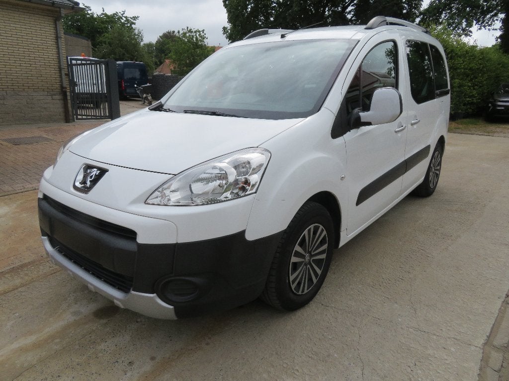 Peugeot Partner 1.6 benzine - 80.350km - 2011 - €5, Auto's, Euro 5, Stof, 4 cilinders, 72 kW