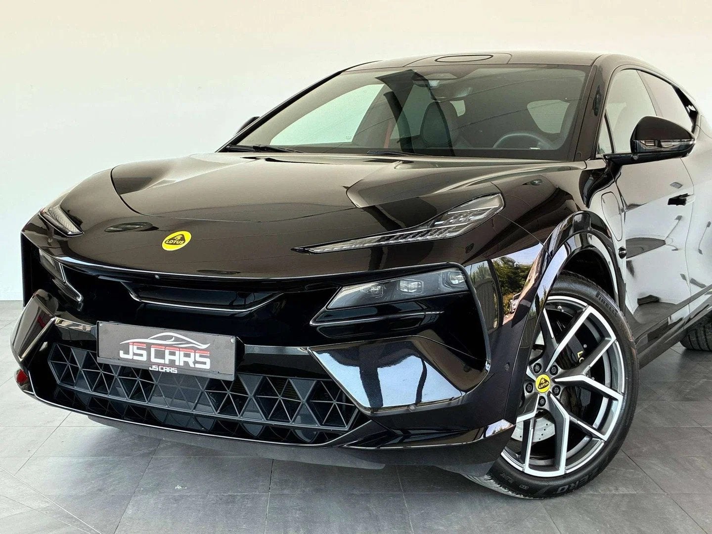 Lotus Eletre BEV EDS 450 S 4WD-1ERPRO-GPS-T. PANO-CARPLAY-HU, Autos, Lotus, Cuir, Achat, Entreprise, Noir