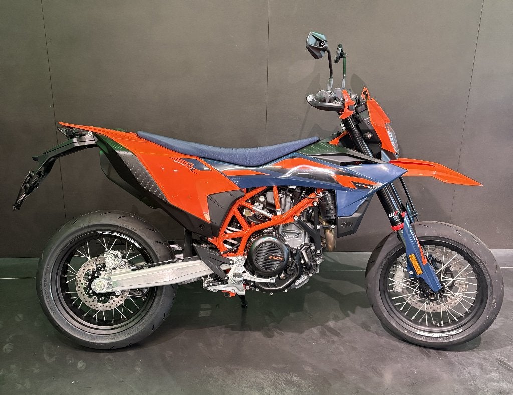 KTM SMC-R 690 2027, Motoren, 693 cc, Nieuw, Bedrijf, Minimaal motorrijbewijs A2