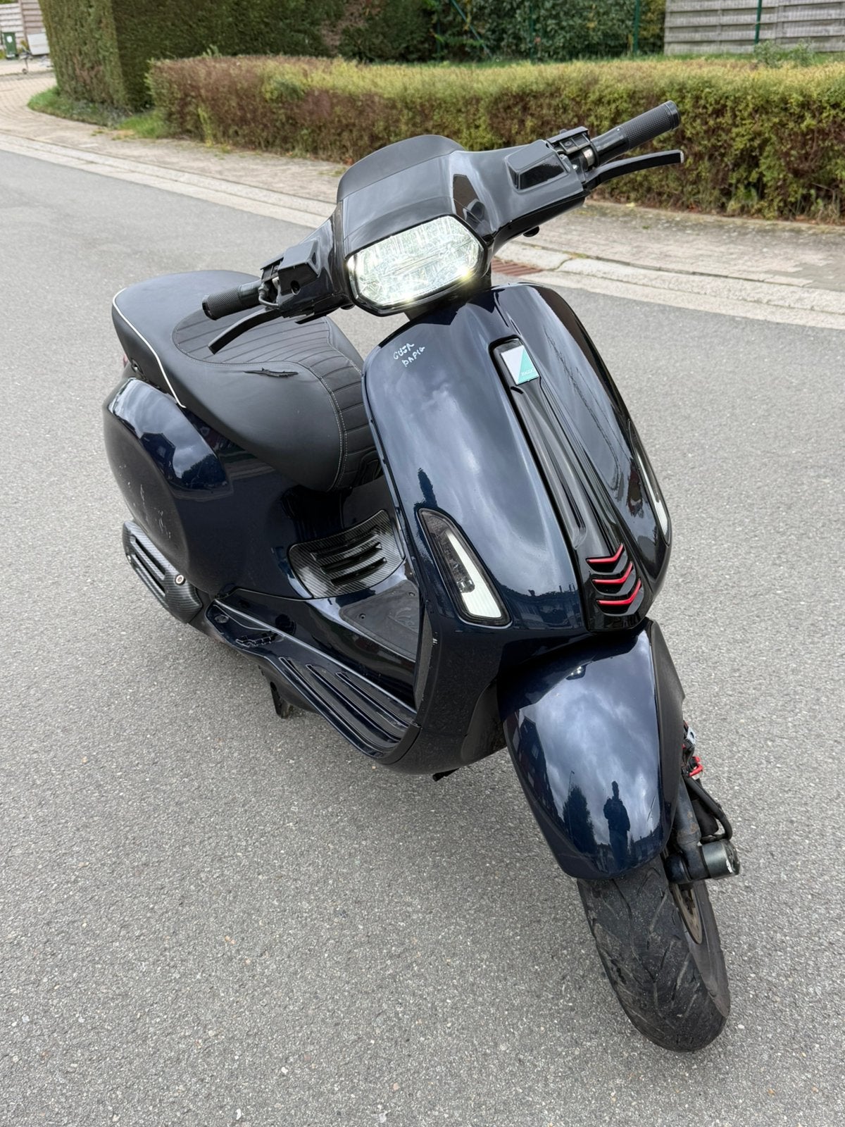 Piaggo vespa, Fietsen en Brommers, Ophalen, Zo goed als nieuw