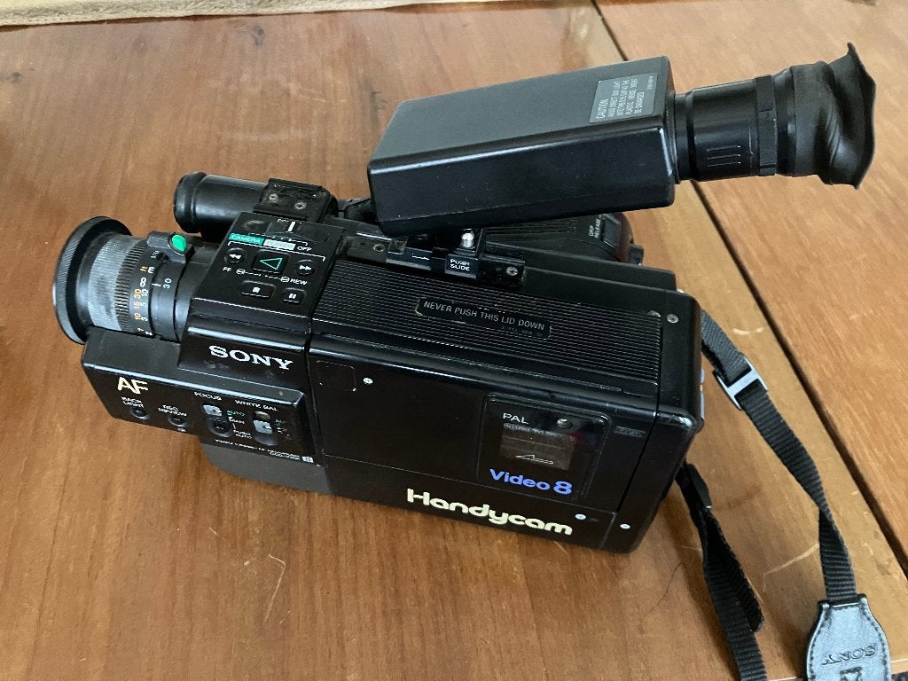 Sony Handycam video 8 CCD-V30E, Ophalen, Gebruikt, Overige Merken
