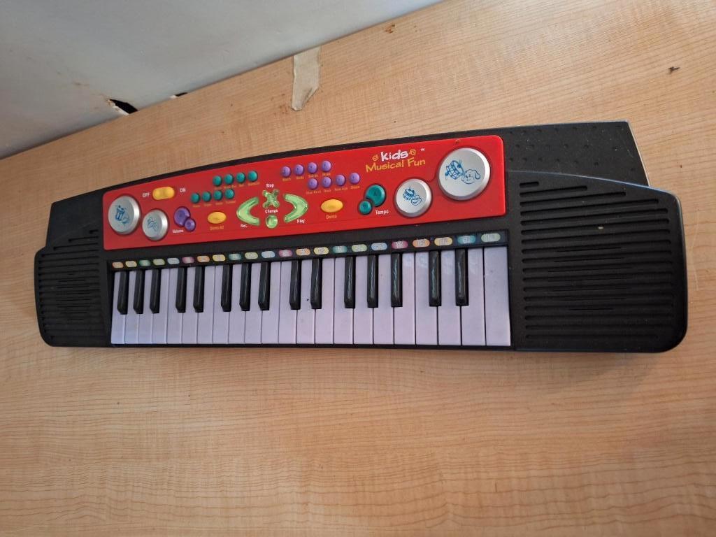 kinder keyboard piano, Ophalen of Verzenden, Zo goed als nieuw