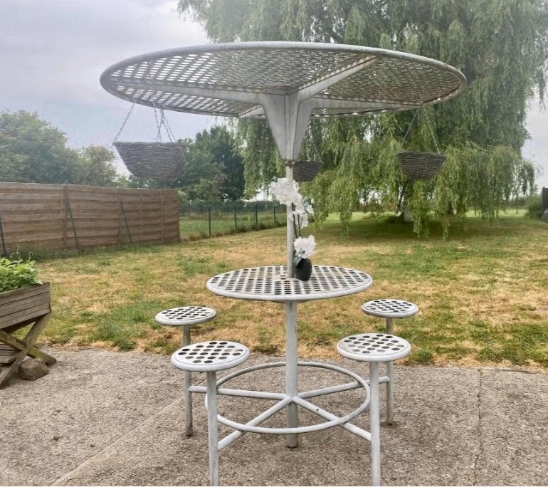 Salon de jardin vintage en métal avec parasol intégré, Tuin en Terras, Tuintafels, Ophalen, Gebruikt, Ovaal, Metaal