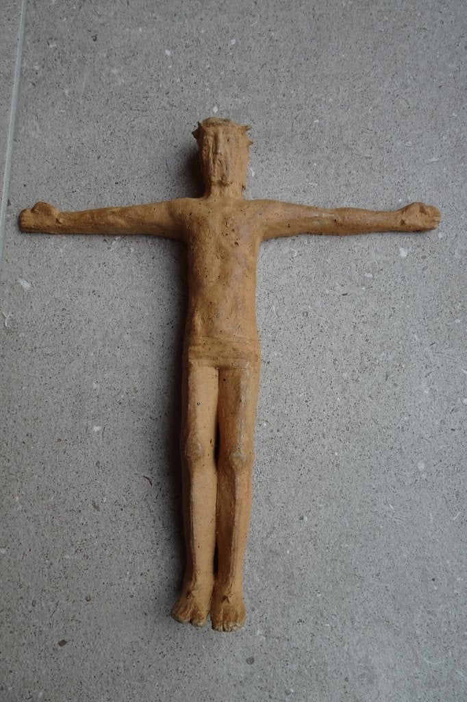 Antiek terracotta corpus Christi volkskunst eind 1800, Ophalen