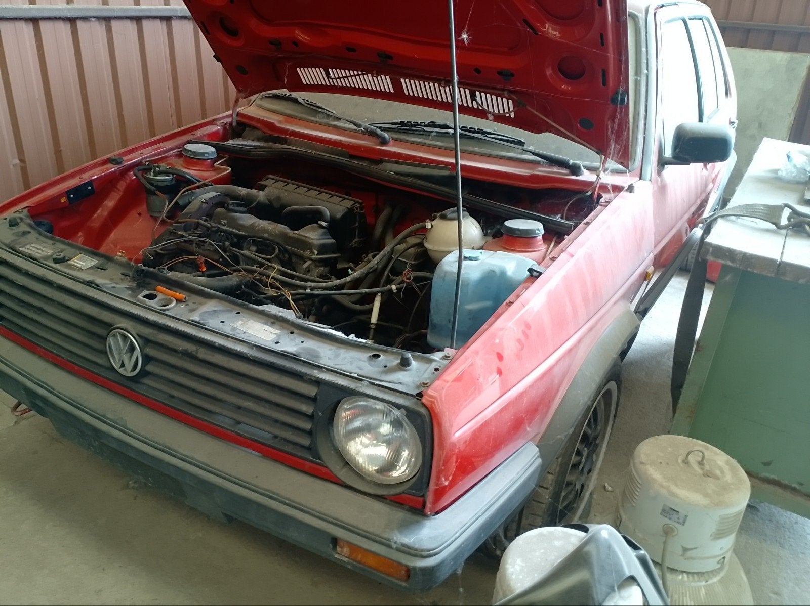 vw golf 2 16d lot de 2 et pièces, Rouge, Boîte manuelle, Diesel, Tissu