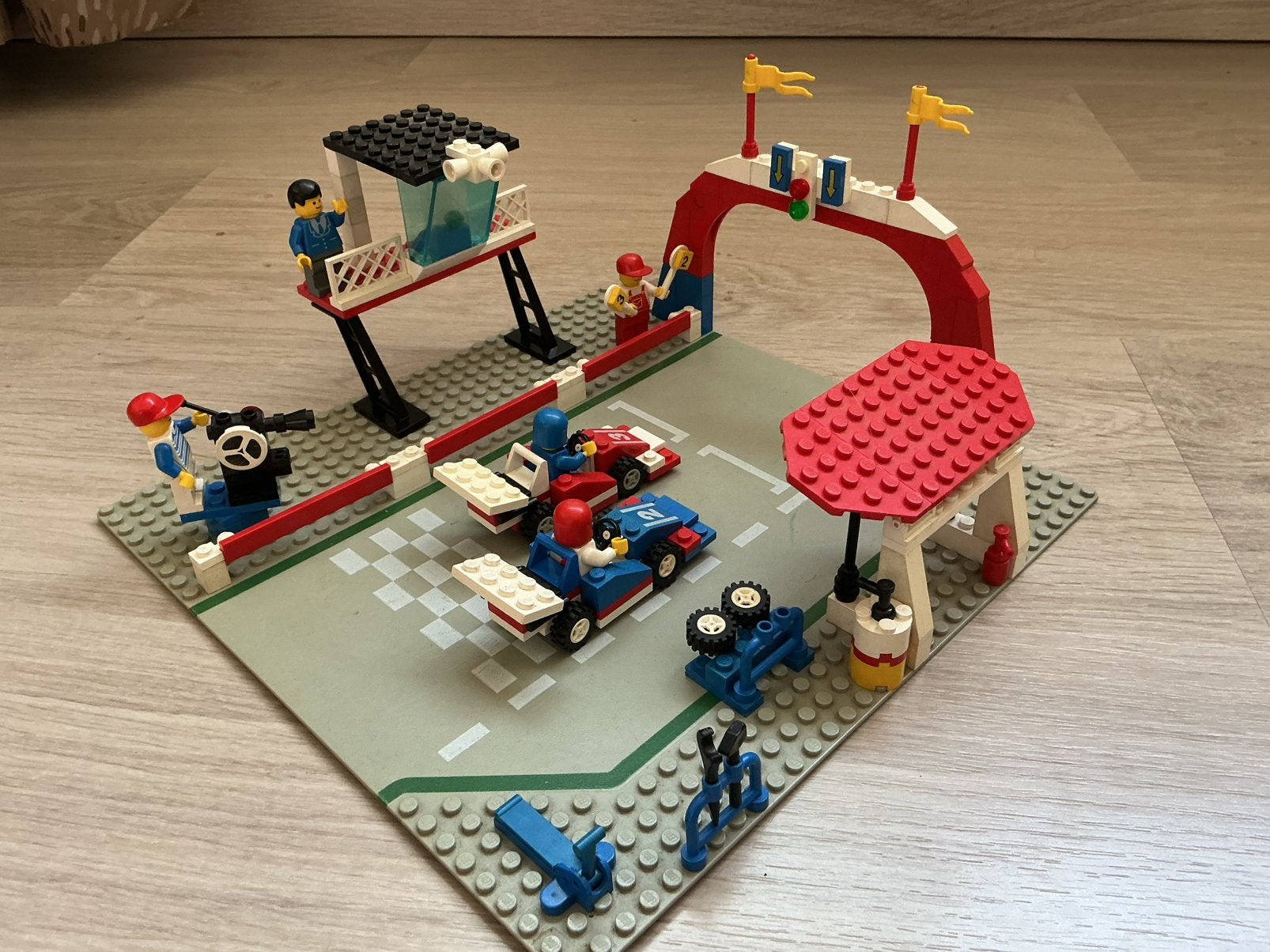 Lego Classic Town Motor Speedway set 6381, Ophalen, Gebruikt