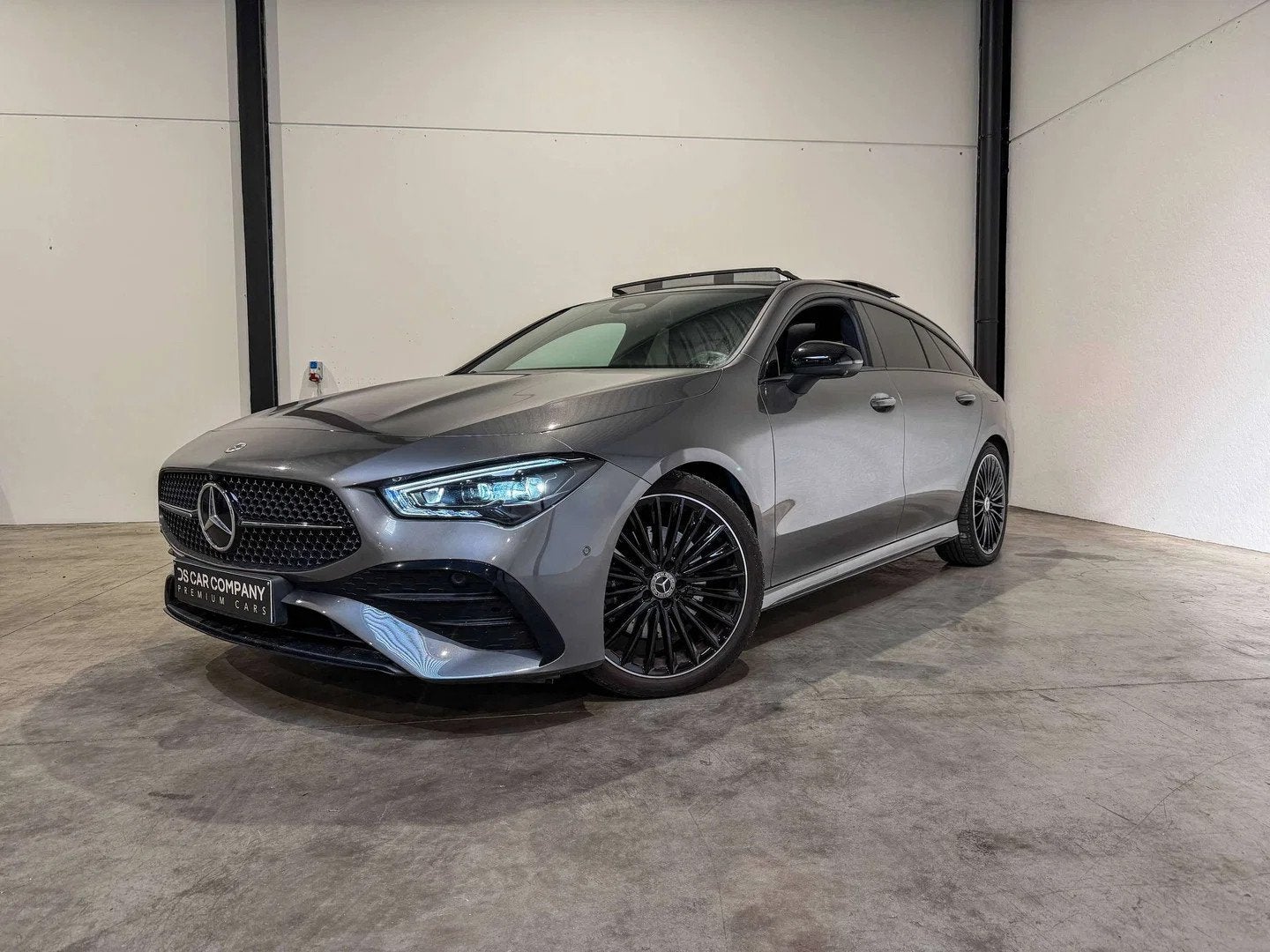 Mercedes-Benz CLA-Klasse 200 AMG Line | Pano | Camera, Auto's, Mercedes-Benz, Automaat, CLA, https://public.car-pass.be/vhr/c59c3933-cf5c-4946-b37a-ec8060253423