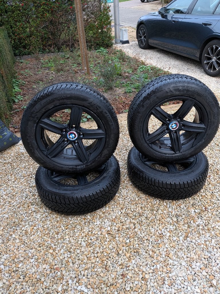 BMW 16 inch velgen met winterbanden (4x) – 205/60 R16, Auto-onderdelen, Ophalen, Gebruikt, Velg(en), 16 inch