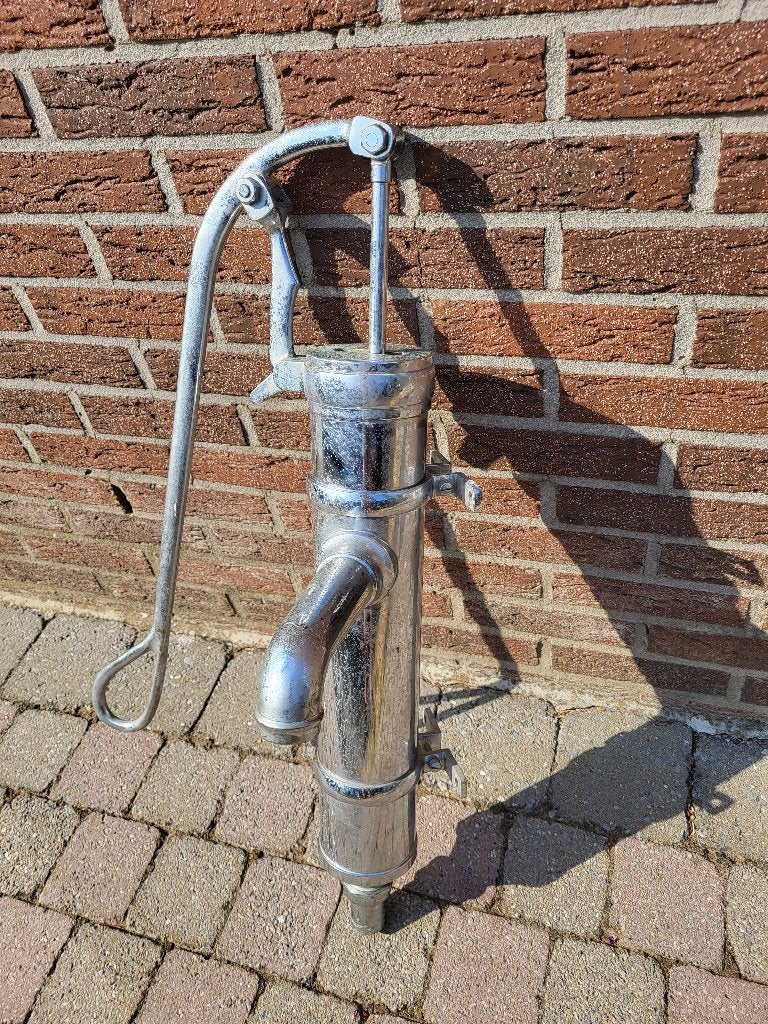 Chrome waterpomp, Tuin en Terras, Ophalen of Verzenden, Zo goed als nieuw, Handmatig, Regentonpomp