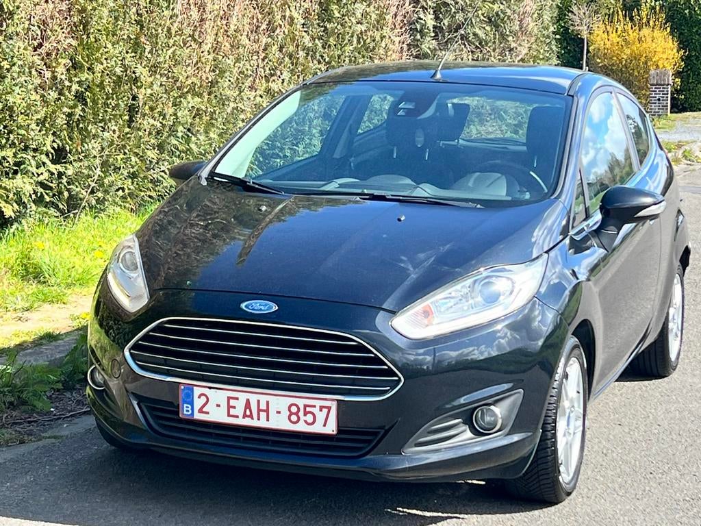 FORD FIESTA 1.5Tdci 2014 3P 170Mkm CLIM JANTES CARNET CT OK, Autos, Ford, Particulier, Fiësta, ABS, Caméra de recul, Phares directionnels