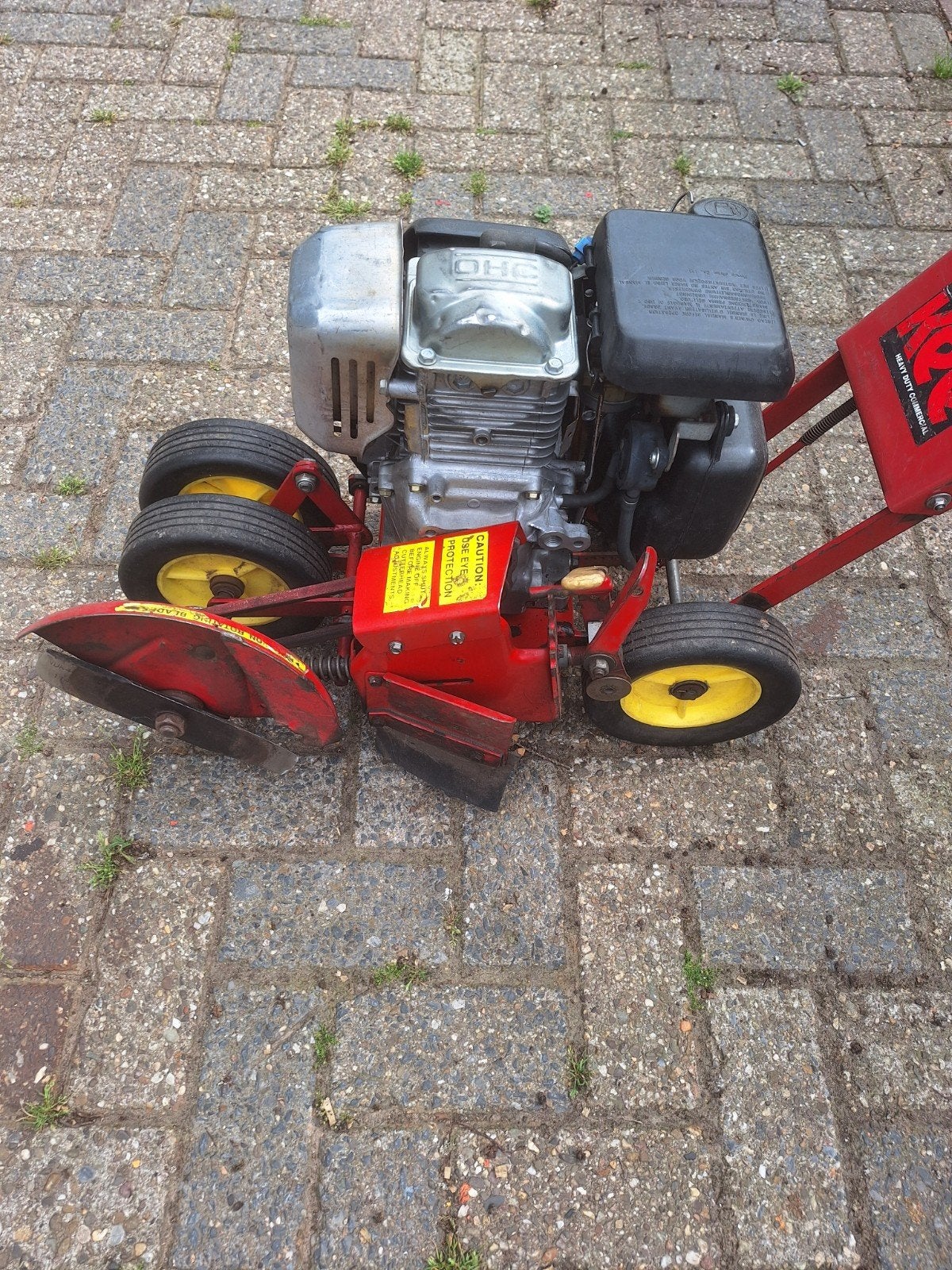 Kee kantensnijder kantenmaaier met Honda motor, Tuin en Terras, Ophalen