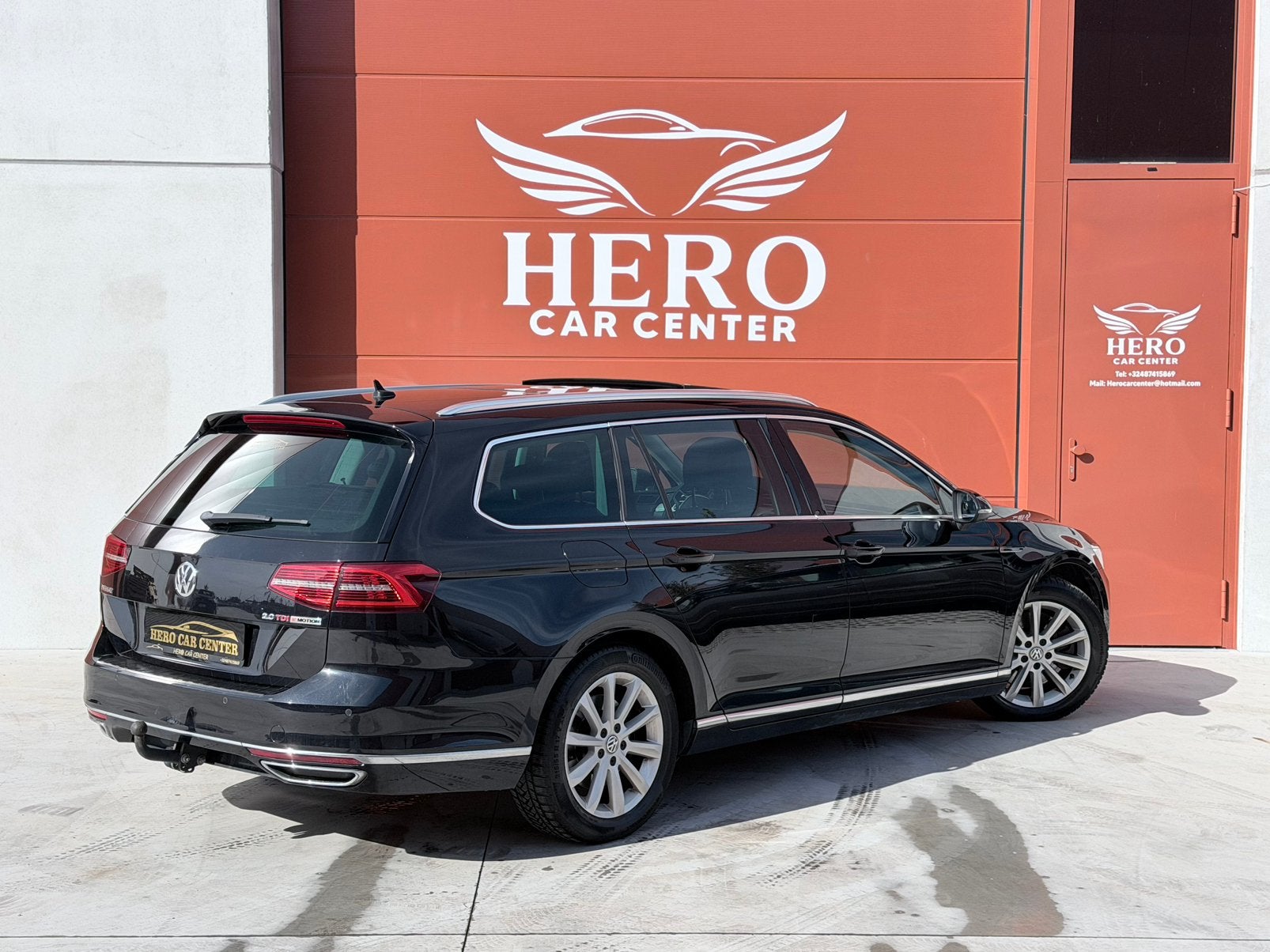Volkswagen Passat 2.0Bi-Tdi 240pk Highline DSG - Euro 6b !, Auto's, https://public.car-pass.be/vhr/, 4 cilinders, Leder, Bedrijf
