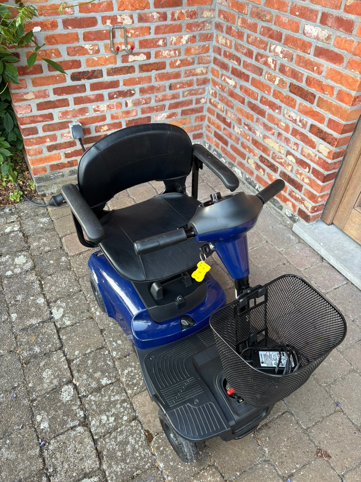 Scootmobiel Antares 4, Diversen, Brommobielen en Scootmobielen, Ophalen, Zo goed als nieuw, 15 km of minder, 10 km/u of minder