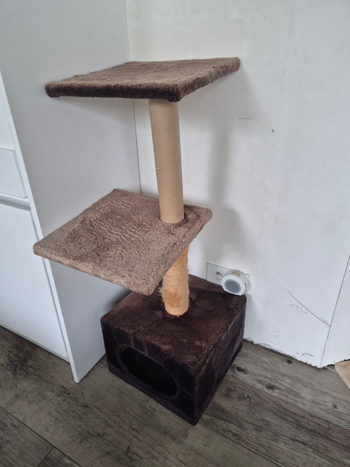 gratis krabpalen en kattenspeelgoed, Ophalen
