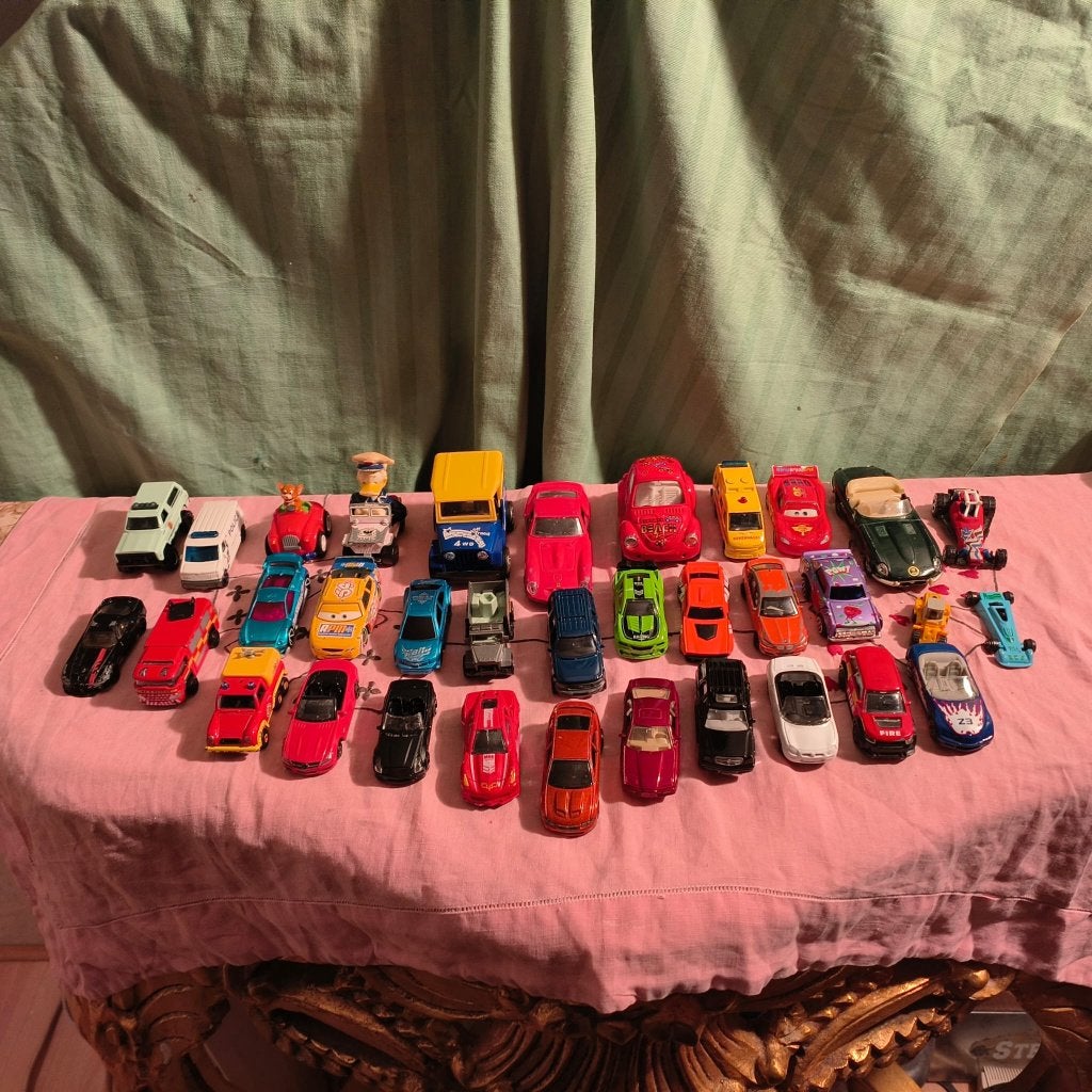 Lot speelgoedautootjes (56 stuks) + 2 brommers, Ophalen of Verzenden, Gebruikt