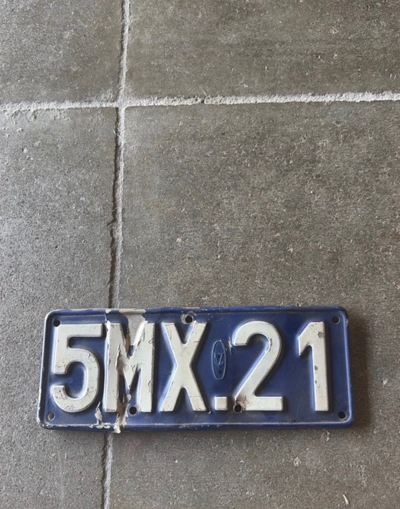 Ancienne plaque d’immatriculation belge pour moto, Enlèvement