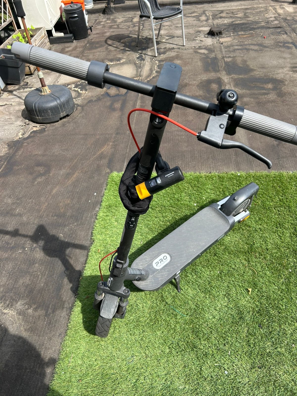 trotinette electrique xiaomi 5 pro, Enlèvement, Comme neuf