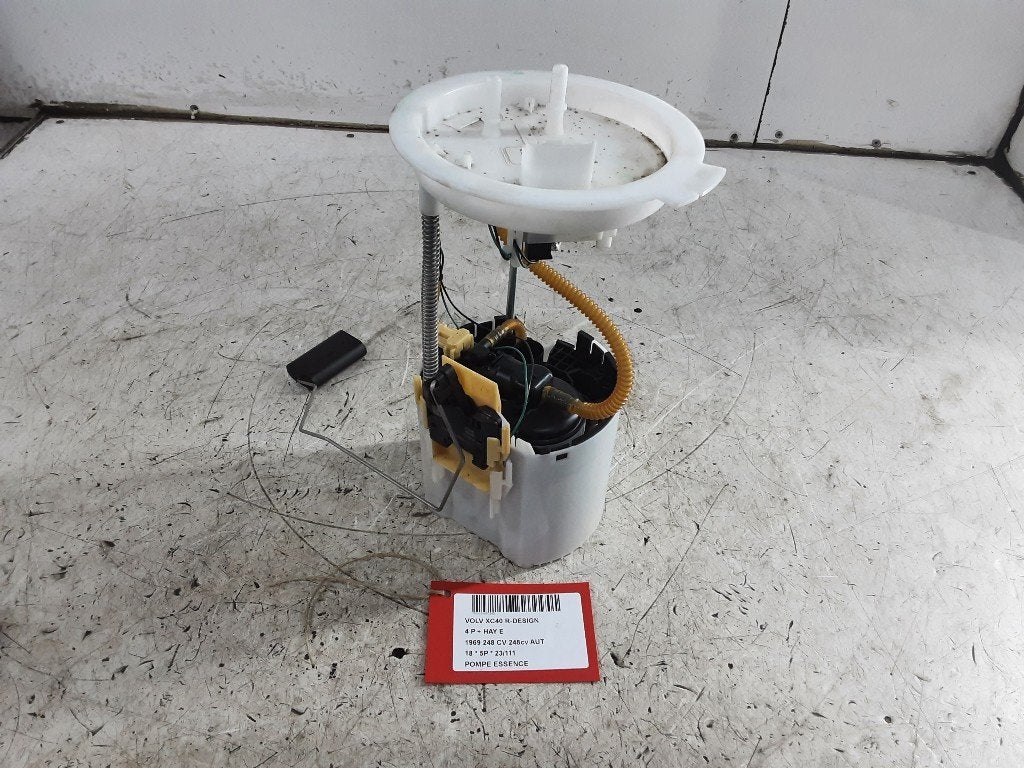 BRANDSTOFPOMP Volvo XC40 (XZ) (01-2017/12-2022) (32203667), Gebruikt, Info@volvocars.com, Volvo, Volvo Car Germany GmbH