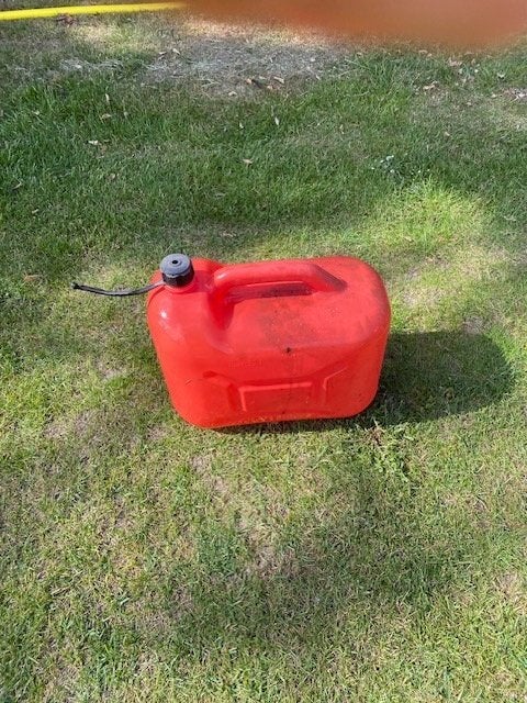 Jerry can rood 20 l, Ophalen, Gebruikt