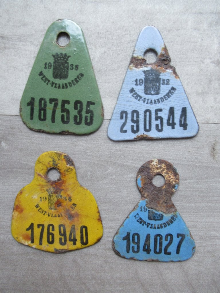 4 emaille fietsplaatjes jaren 1932-1934-1935-???, Ophalen of Verzenden