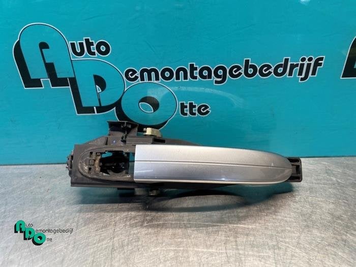 Poignée portière 4portes avant gauche d'un Ford Mondeo (Mo, -, 3 mois de garantie, -, -