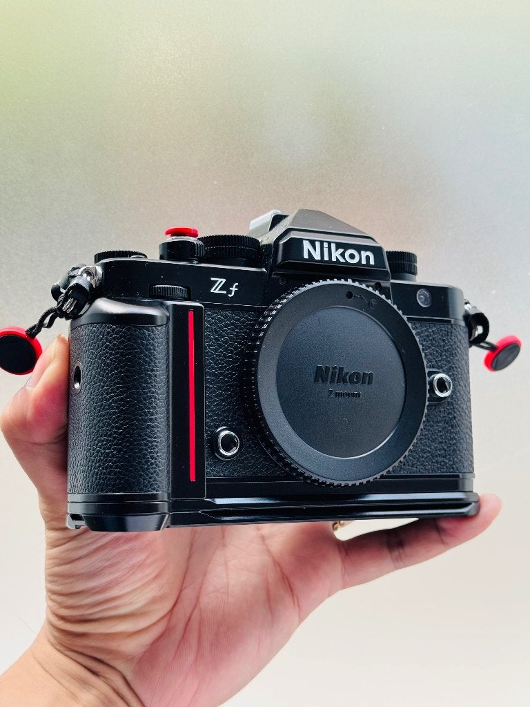Nikon Zf black, TV, Hi-fi & Vidéo, Sans zoom optique, Stabilisation d'image, Enlèvement ou Envoi, Comme neuf