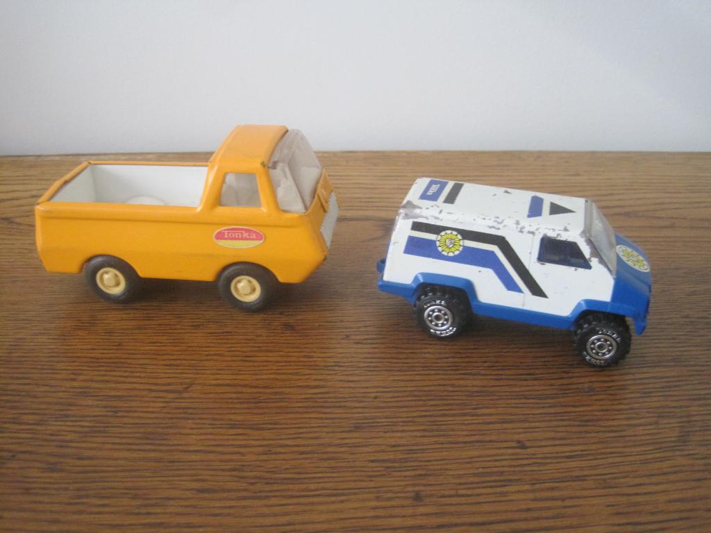 2 metalen Tonka speelgoedauto's, Kinderen en Baby's, Ophalen of Verzenden