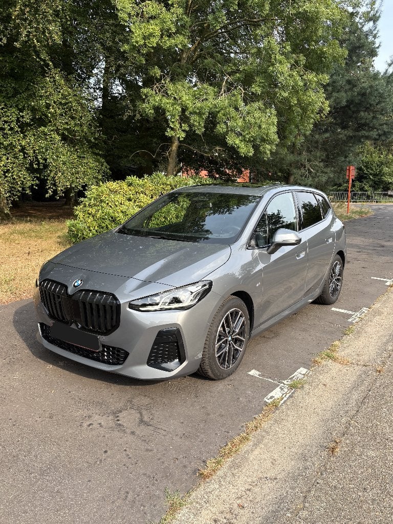 BMW Active Tourer 220i 2025 Full Option - schadevrij, Autos, Argent ou Gris, Achat, Euro 6, 1595 kg