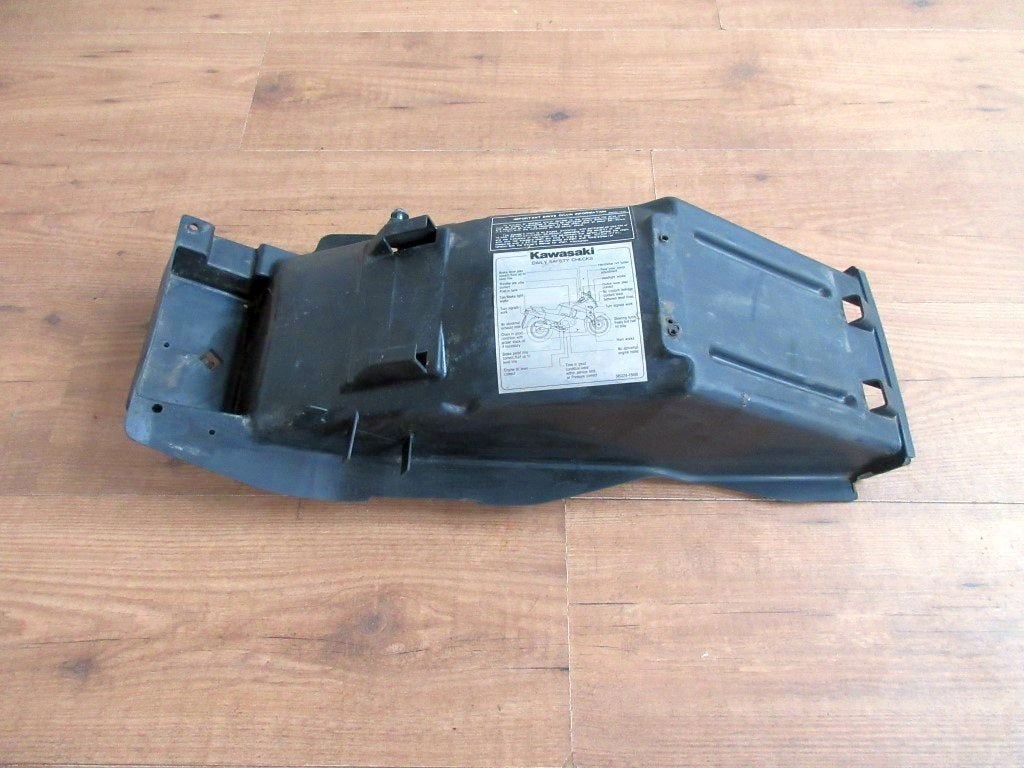 Kawasaki GPX600 achter spatbord binnen GPX 600 R Ninja kuip, Enlèvement ou Envoi, Utilisé