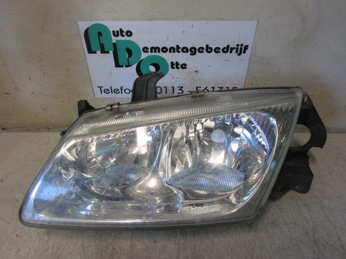 Koplamp links van een Nissan Almera (Almera 00-), Auto-onderdelen, Verlichting, Gebruikt, -, -, Ophalen of Verzenden