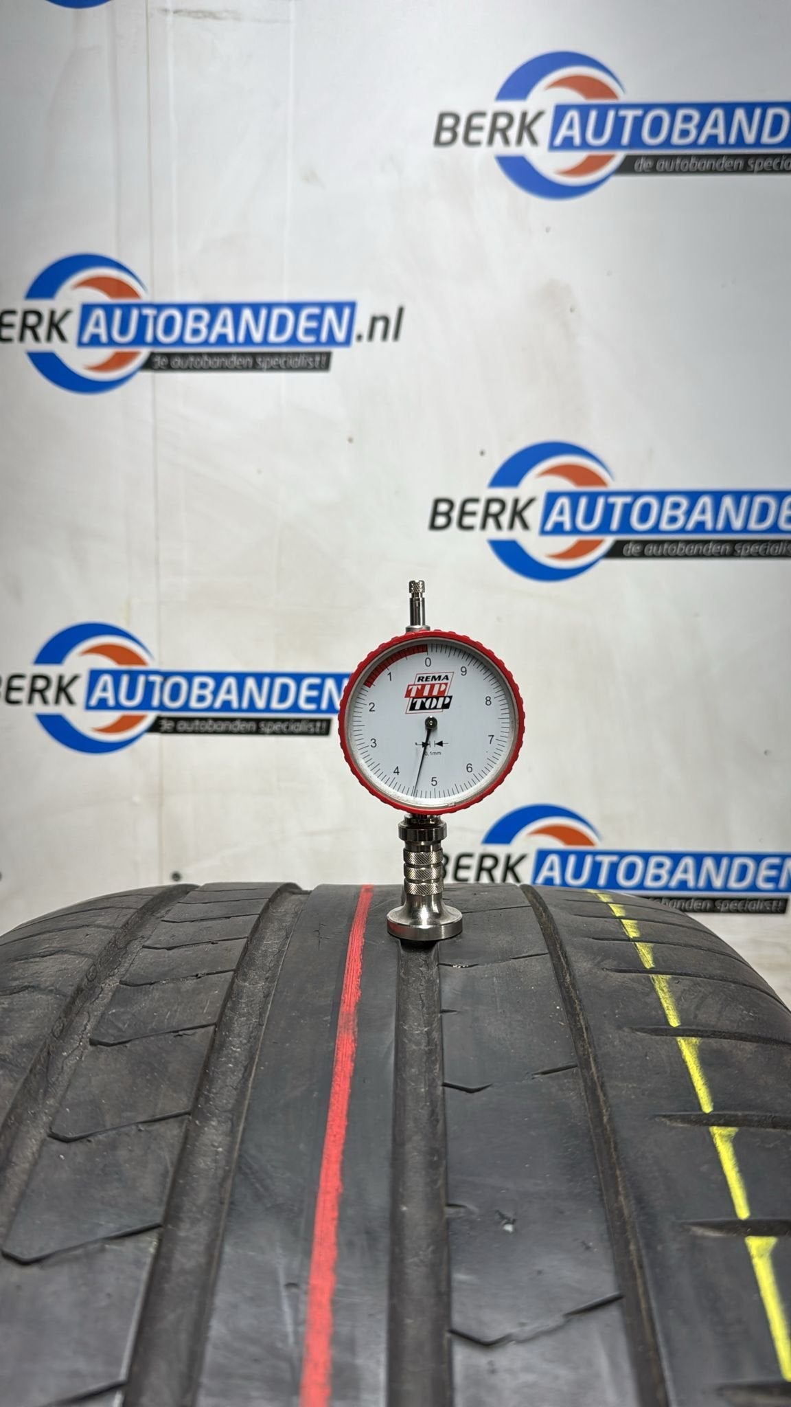 2x Pirelli P-Zero (PZ4) (RFT) 305/40 R20 112Y 305/40/20 3054, Autos : Pièces & Accessoires, Pneus & Jantes, Véhicule de tourisme