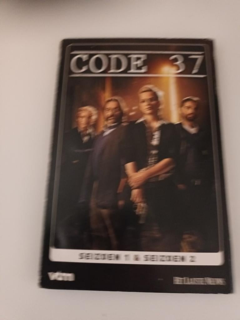 Dvd Code 37 seizoen 1 en 2, Cd's en Dvd's, Dvd's | Tv en Series, Ophalen of Verzenden