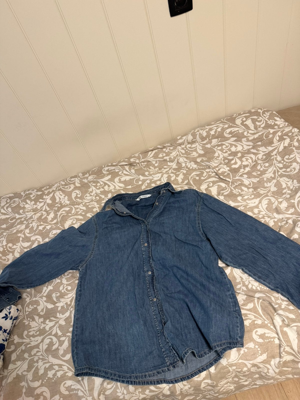 Veste Zara pour femmes, Enfants & Bébés, Enlèvement, Comme neuf