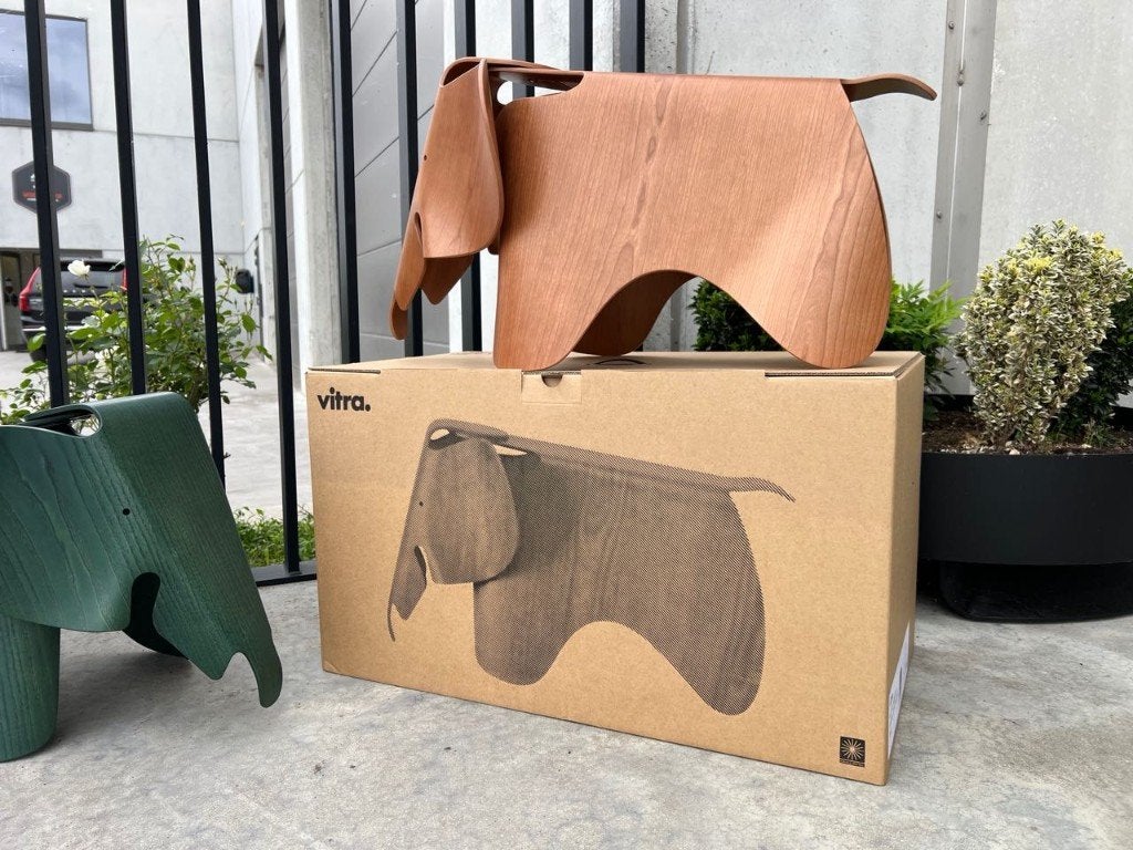 Vitra Eames olifant plywood, ongebruikt, Huis en Inrichting, Hout, Verzenden, Nieuw, Modern