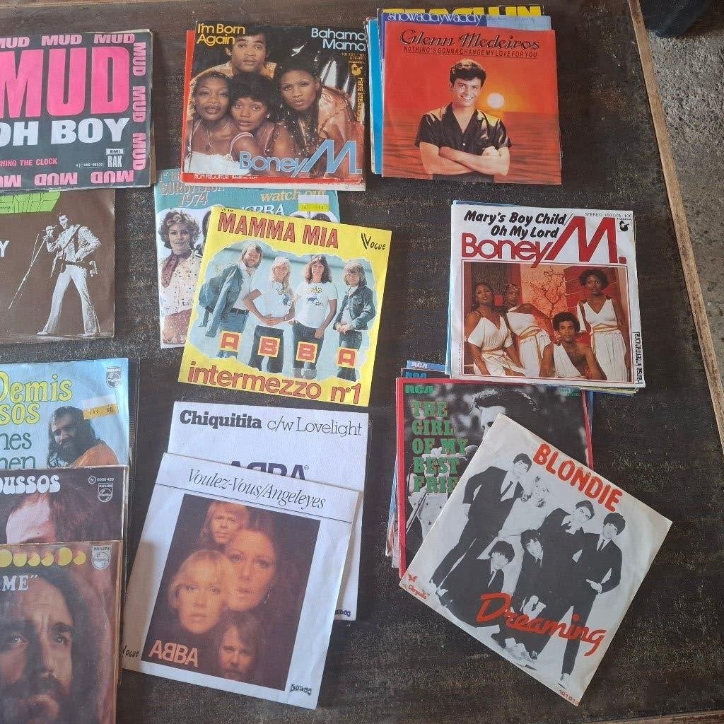 350 vinyles, une centaine de singles à vendre, CD & DVD, Vinyles | Néerlandophone, Utilisé, Compilation, Double LP, Autres genres