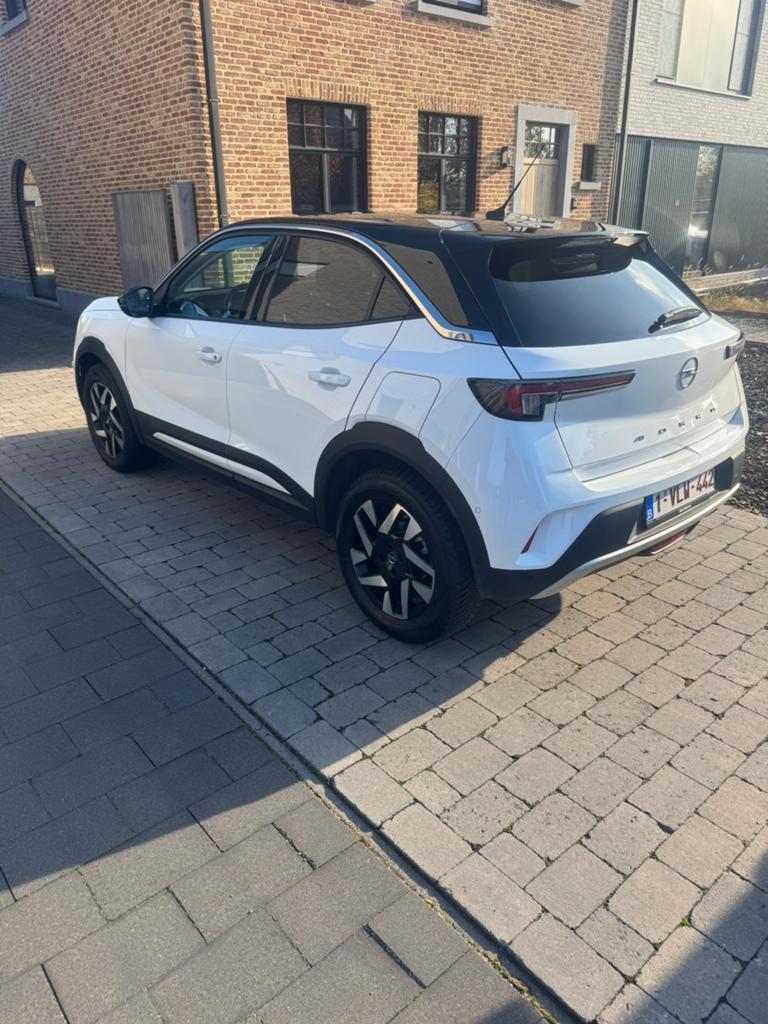 Opel Mokka 1,2 Benzine 62000 km 2022 garantie 2027, Auto's, Opel, Particulier, Mokka, Android Auto, Benzine, Wit, Zwart, Ophalen