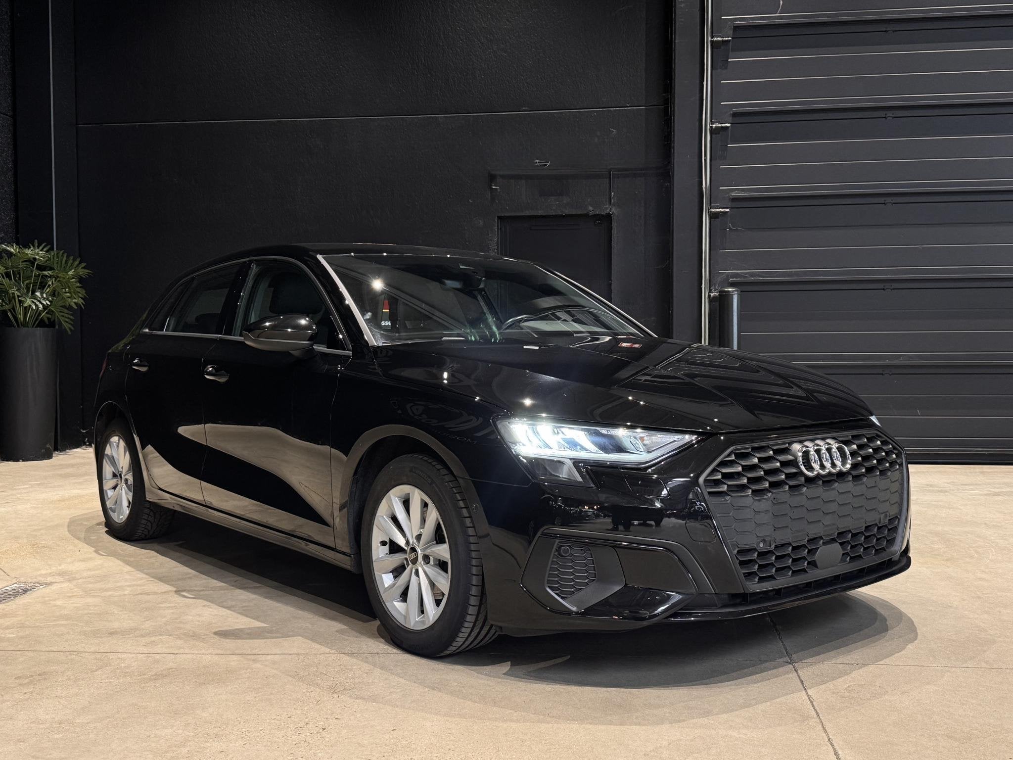 Audi A3 Sportback 1.0 30 TFSi 81kW S tronic Attraction, Autos, 1355 kg, Achat, Euro 6, Entreprise