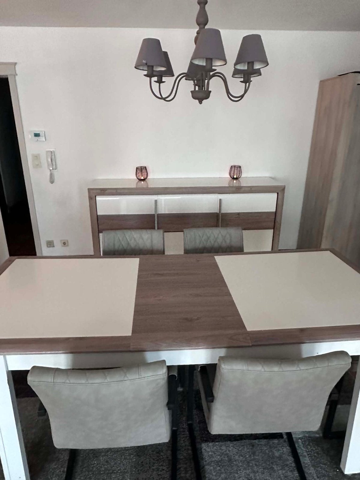 Eettafel+5 stoelen+dressoir+kast, Huis en Inrichting, Ophalen